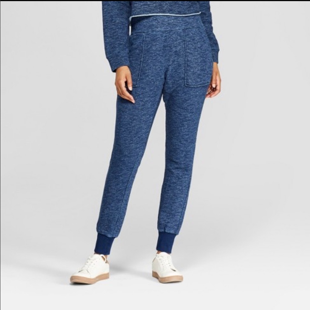 Universal Threads Jogger Pants